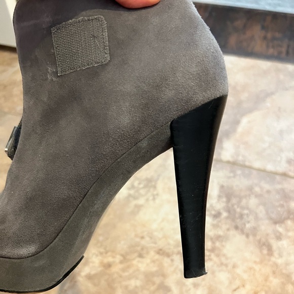 Michael Kors grey booties - Picture 3 of 4
